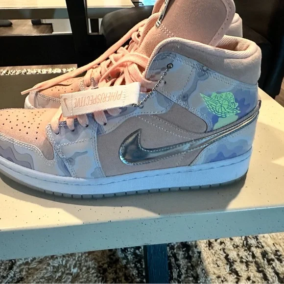 Jordan 1s - Picture 5 of 7